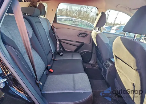 2021 Nissan Rogue S z USA, uszkodzony, nr VIN 5N1AT3AB3MC685964